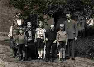 Familie Klostermeier um 1930